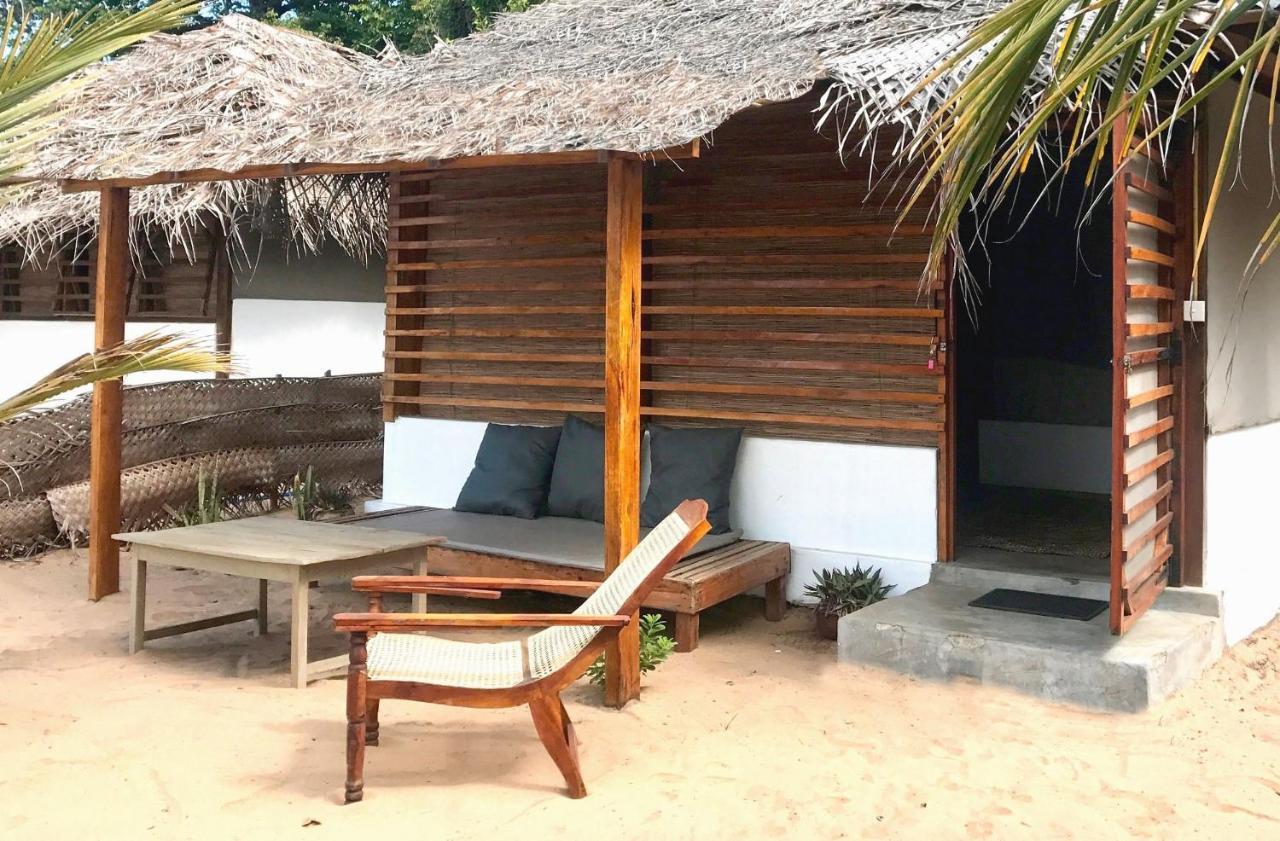 Upali Beach Surf Resort & Cafe Arugam Bay Dış mekan fotoğraf