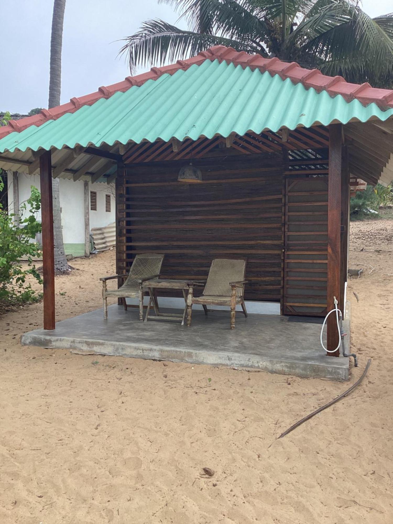 Upali Beach Surf Resort & Cafe Arugam Bay Dış mekan fotoğraf