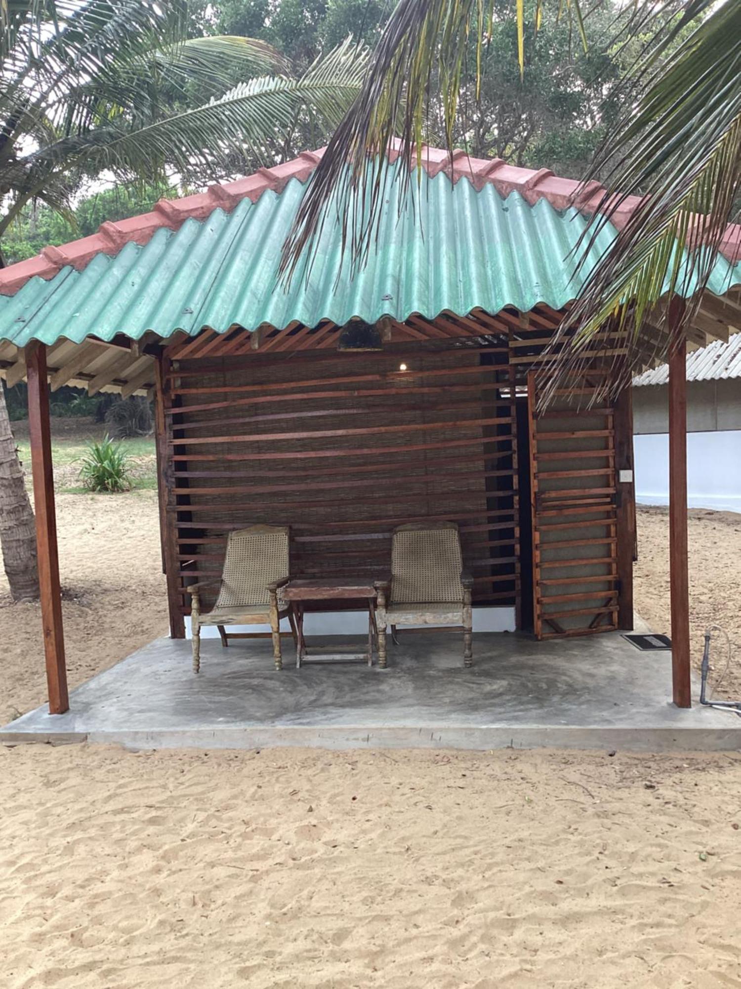 Upali Beach Surf Resort & Cafe Arugam Bay Dış mekan fotoğraf